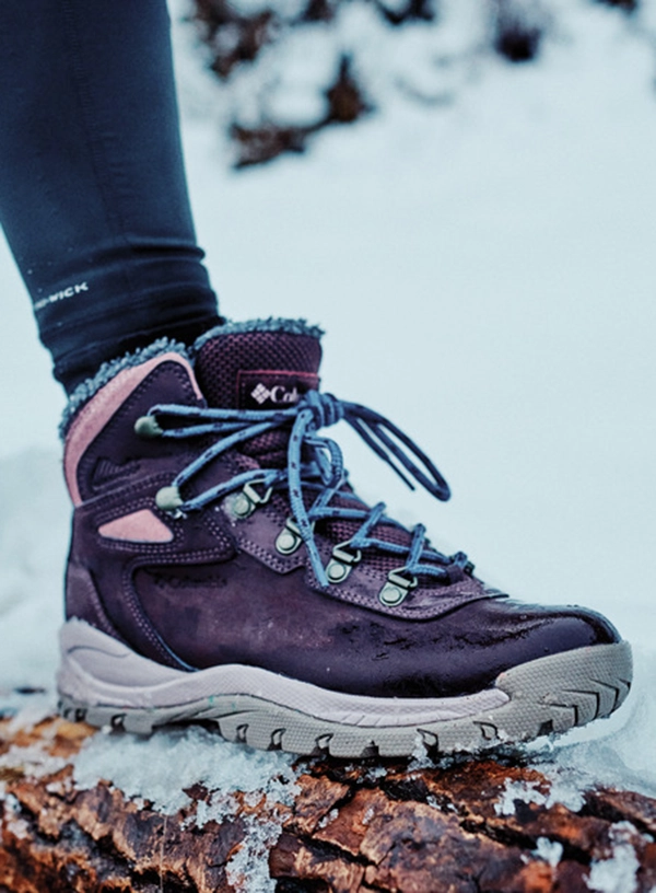 Bocanc de trekking de iarnă