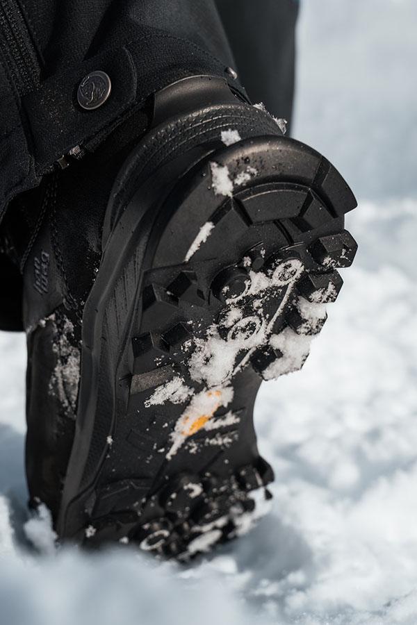 Profilul tălpii la bocancii de iarnă