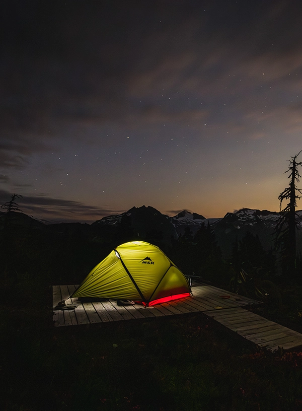 Ce cort pentru 2 persoane?