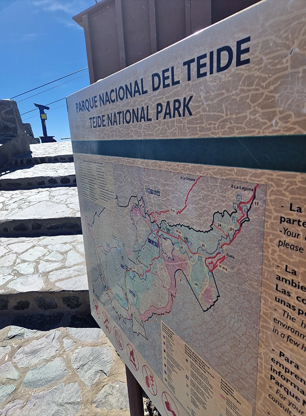 Harta traseelor pe Teide