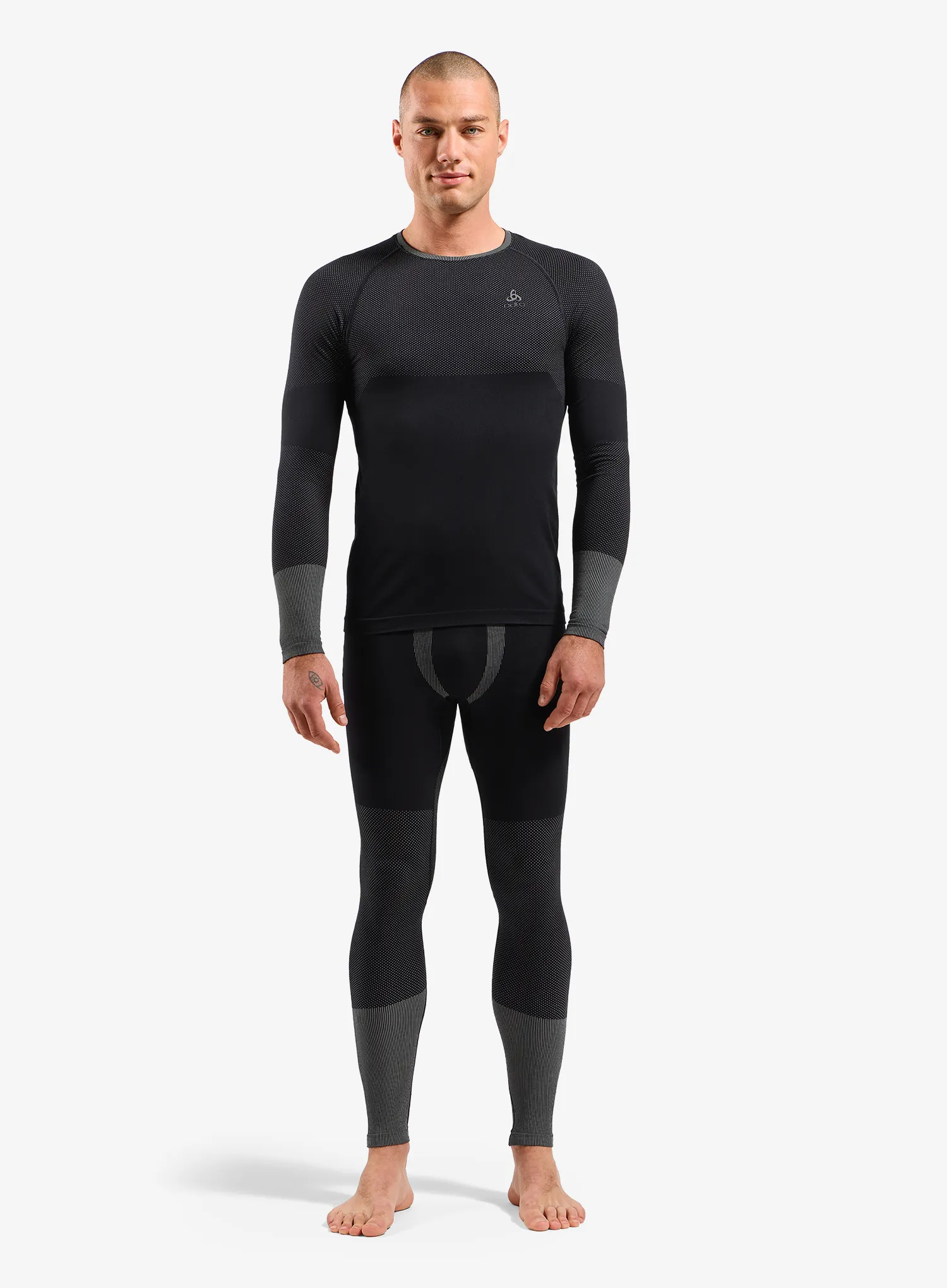 OdloFundamentalsPerformanceWarmSetLong_black_484.webp