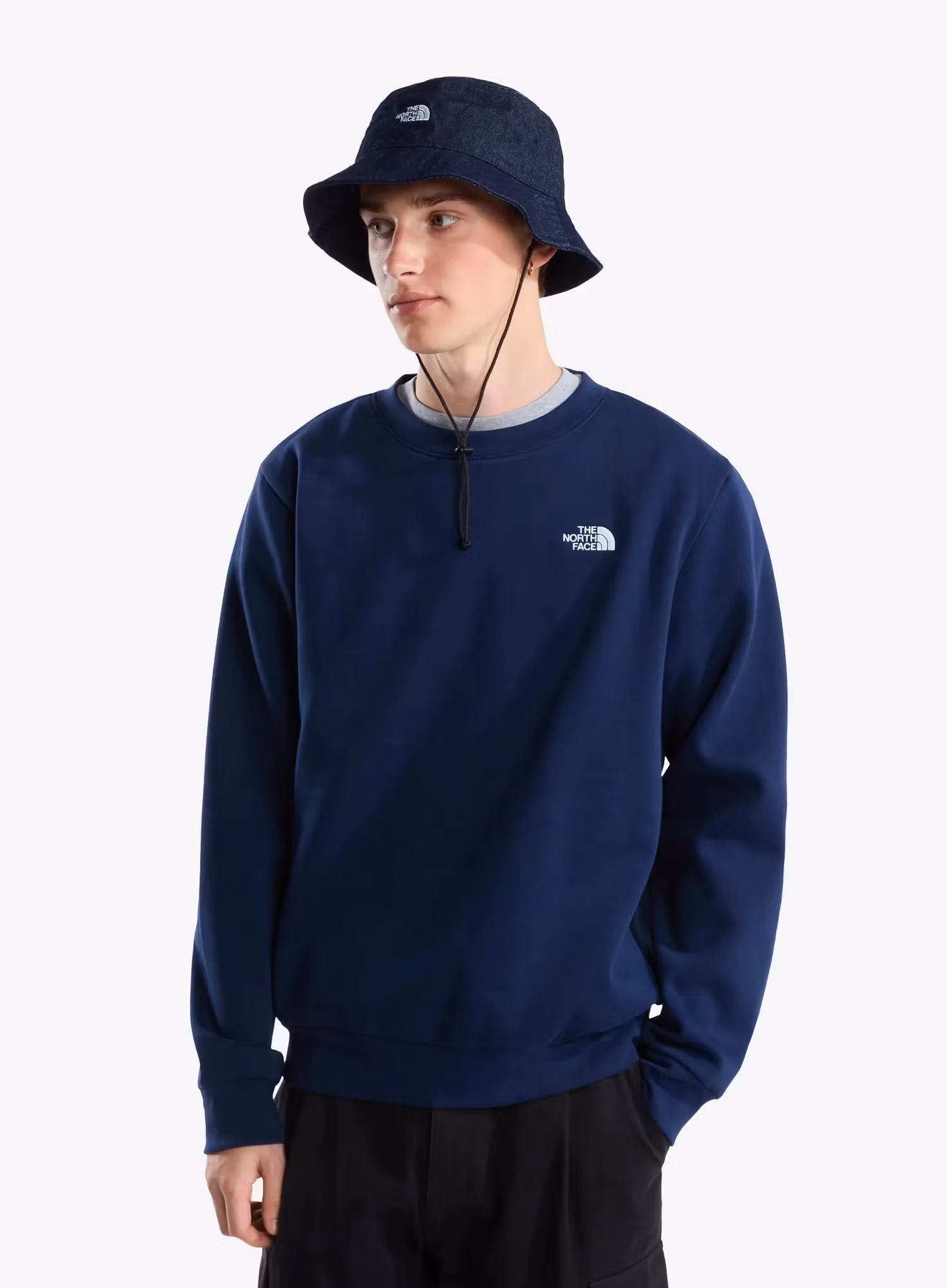 TheNorthFaceEvolutionSimpleDomeRegularCrew_summitnavy_fw26_197804176847_1_359.webp