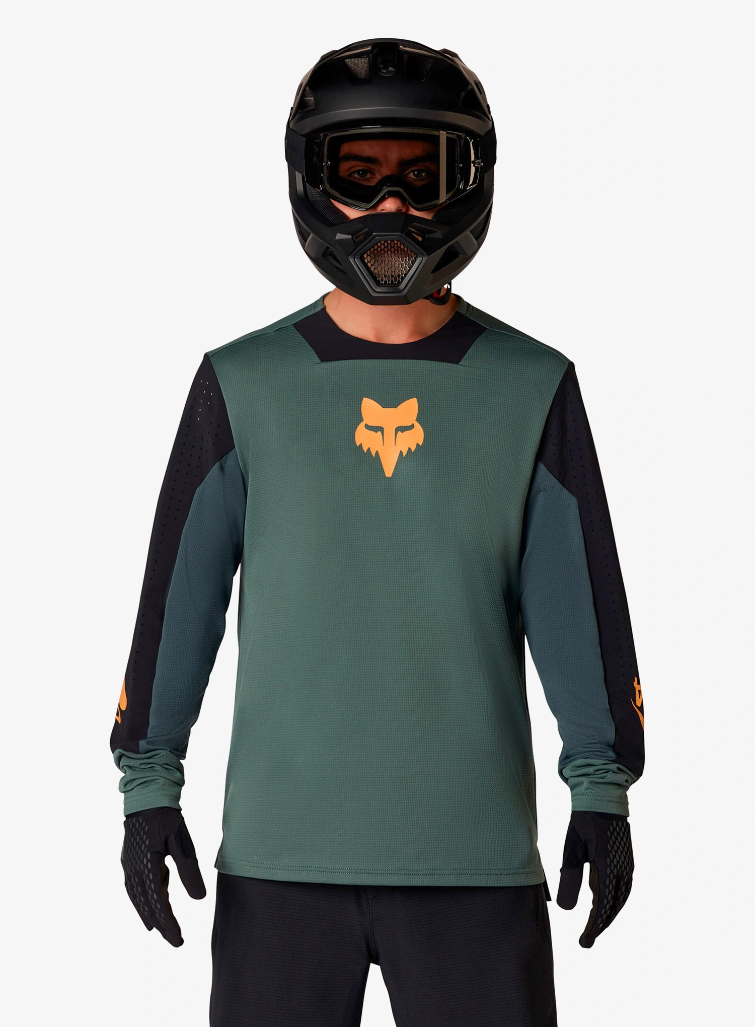 qweFoxDefendLSJerseyCreationsage198571090572c.webp
