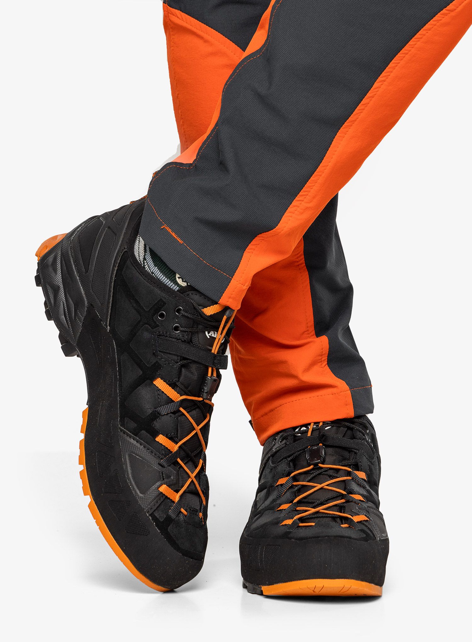 Pantofi outdoor barbati AKU Rock Dfs GTX - black/orange