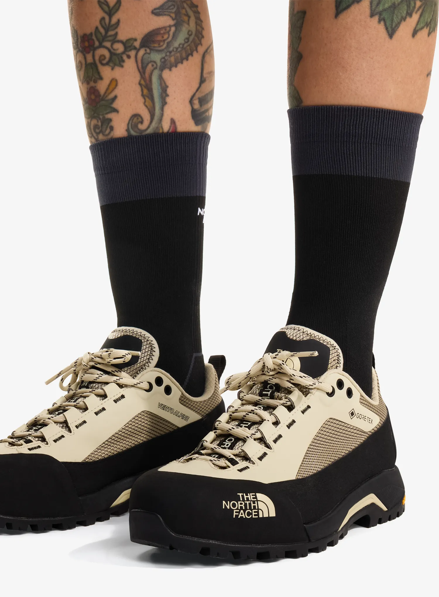 Pantofi femei The North Face Verto Alpine GORE-TEX - desert stone/tnf black