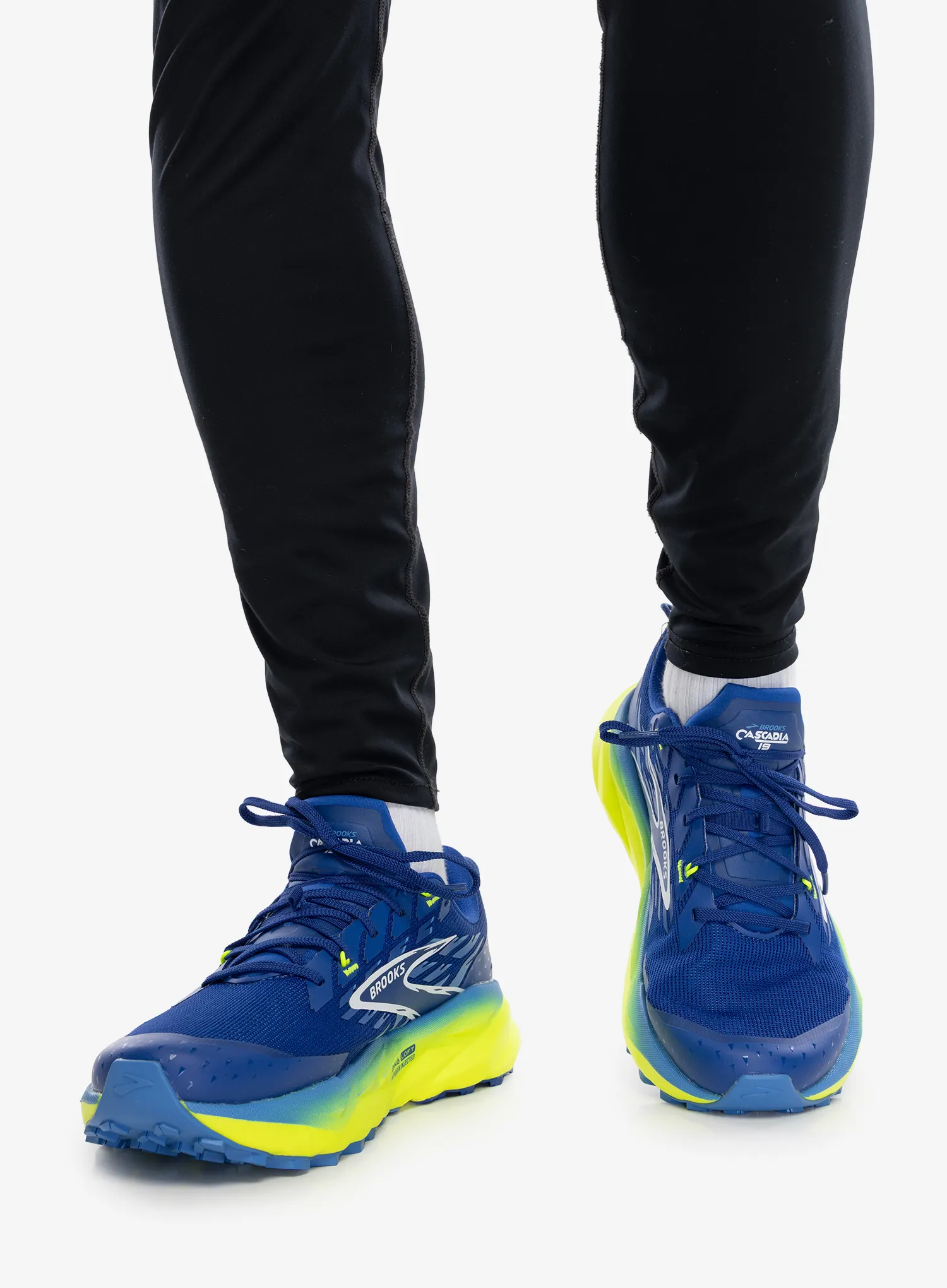 Pantofi trail Brooks Cascadia 19 - surf the web/nightlife/white