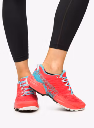 Pantofi alergare trail femei La Sportiva Akasha II - hibiscus/malibu blue
