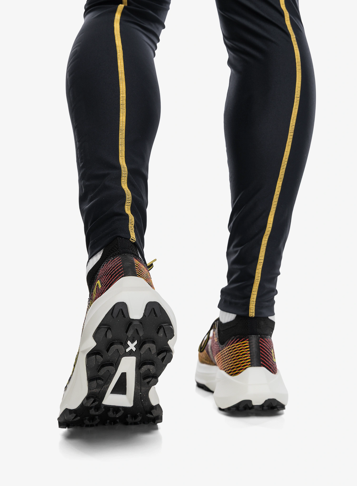 PRO-TECK PERFOMANCE トライ4、5“ Pantofi trail La Sportiva Prodigio Pro - black/yellow | 8a.ro