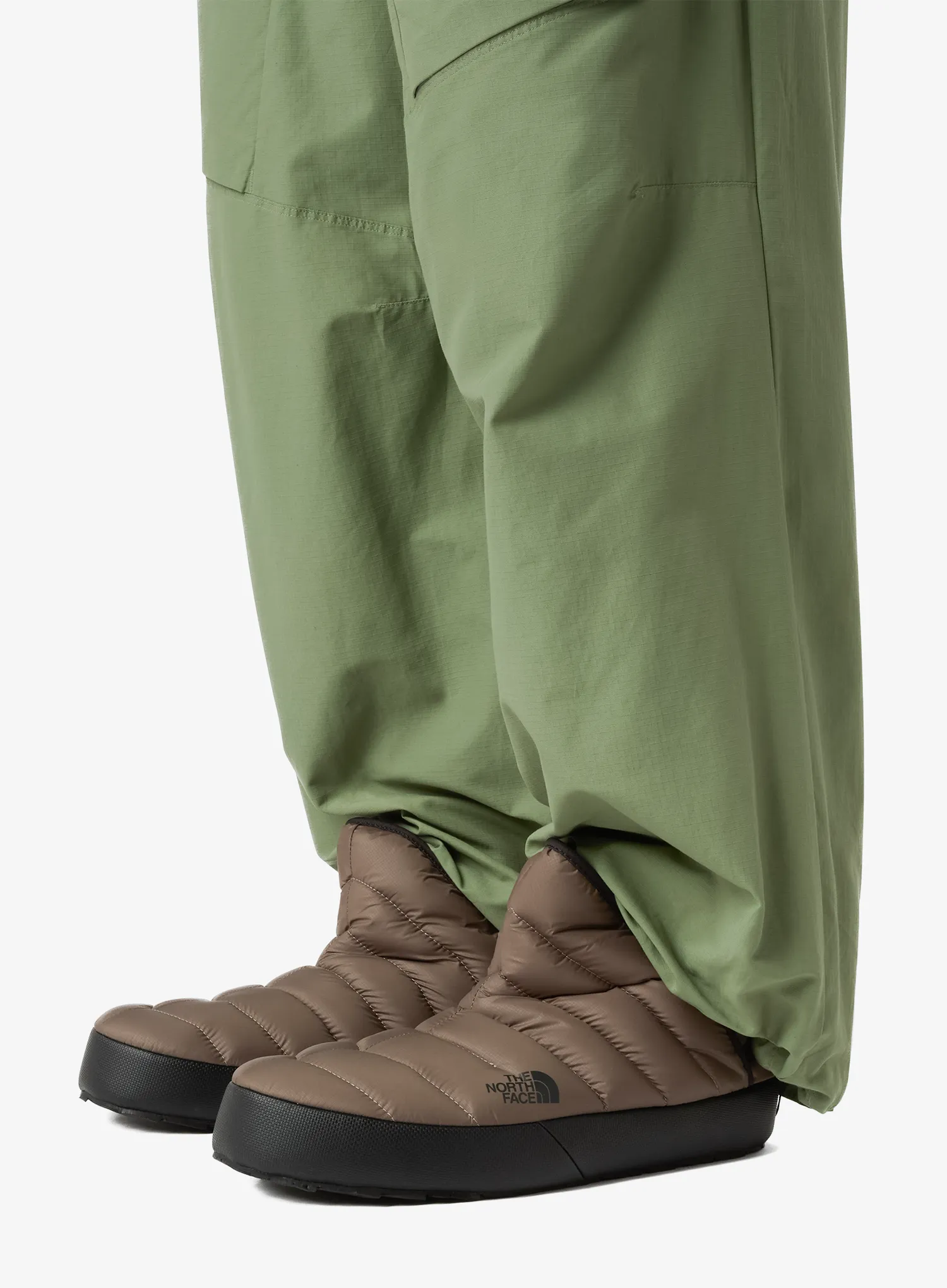 Papuci încălziți The North Face ThermoBall Traction Bootie - mocha brown/tnf black