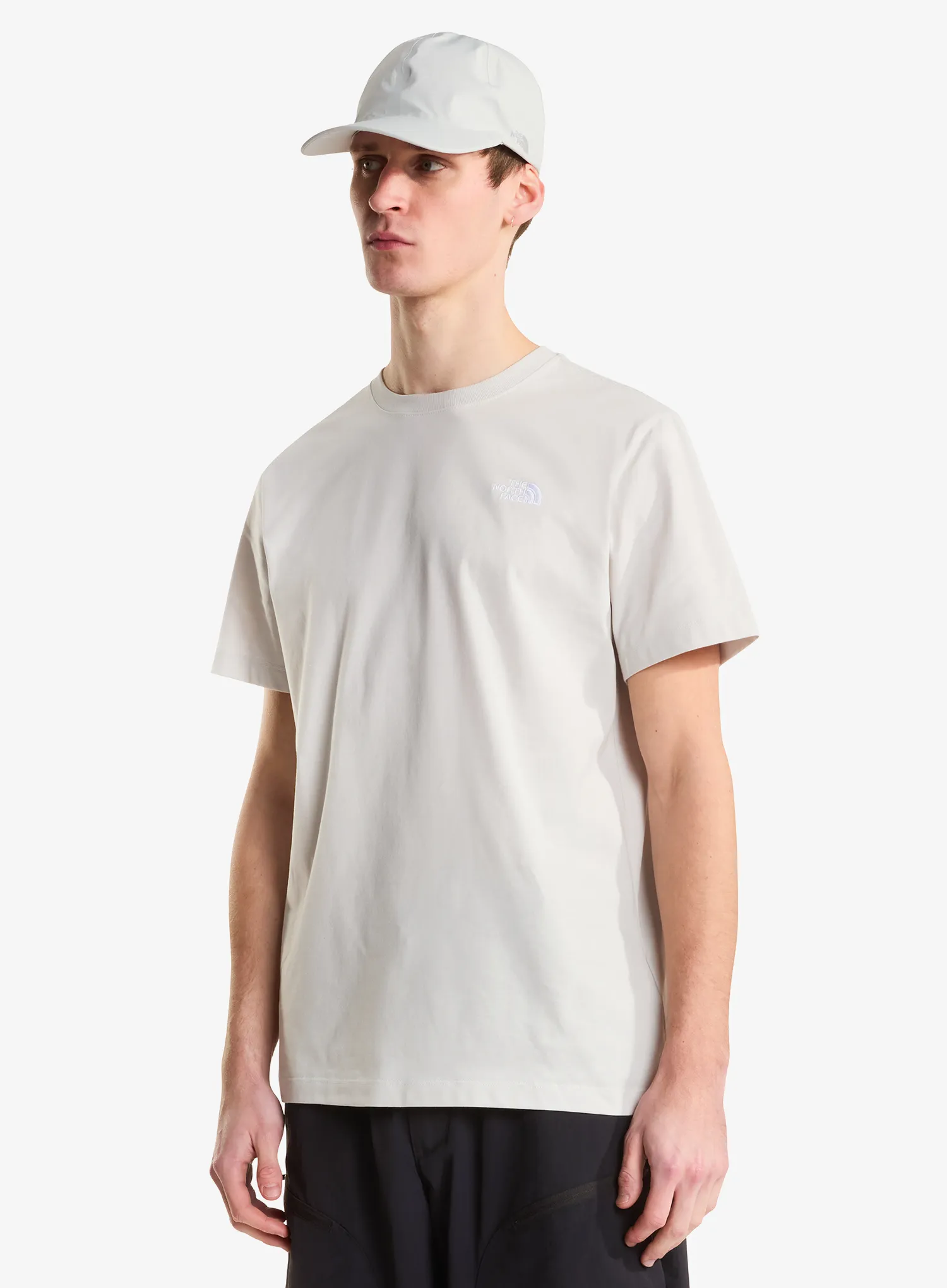 TheNorthFaceEvolutionSimpleDomeRegularSS_cumuluscloud_fw26_017.webp