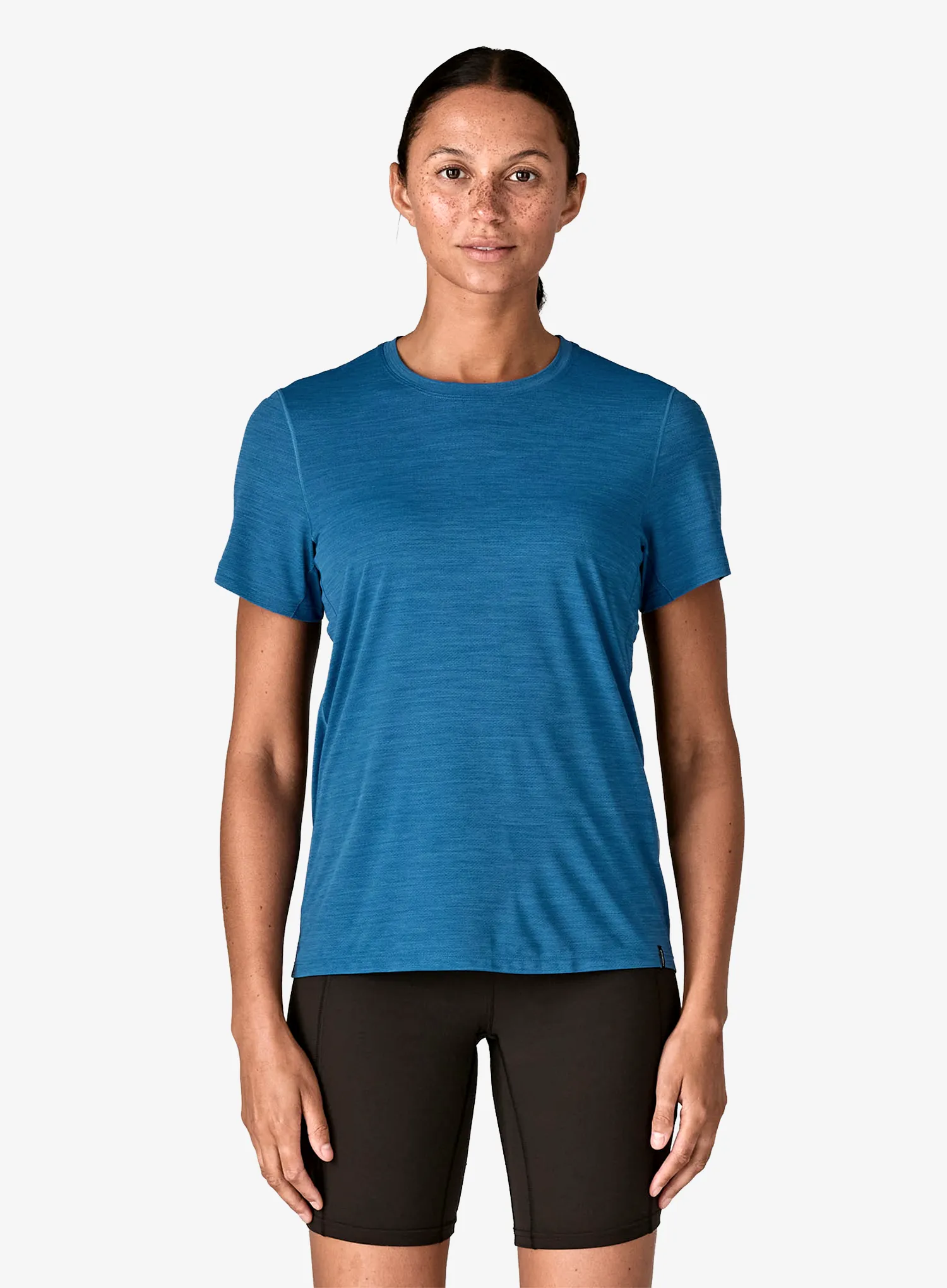 qwePatagoniaCapCoolUltraShirtaqualightaquabluex_dye198077687788c.webp