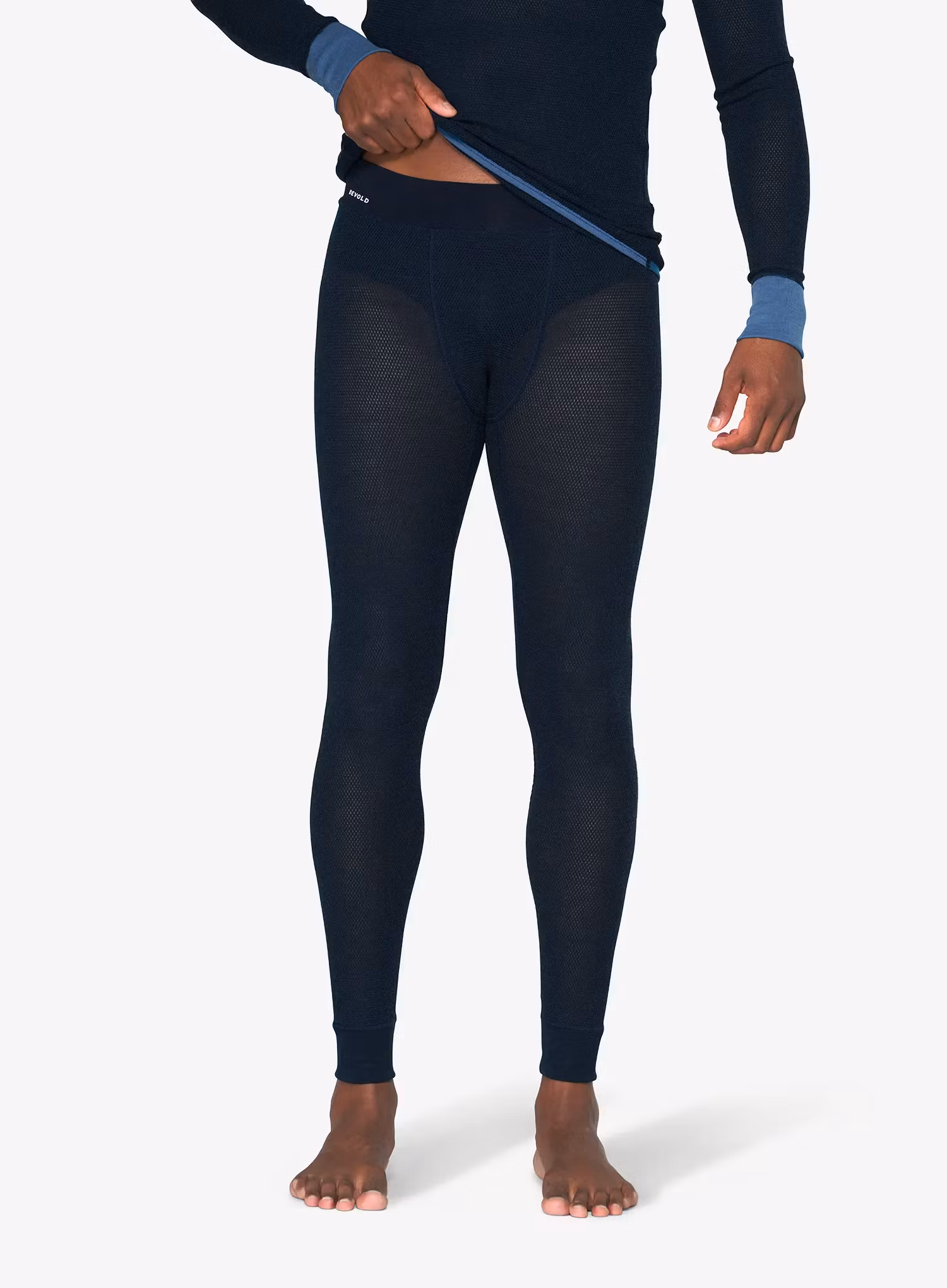 DevoldWoolMesh190Longs_ink_fw26_7028567754535_1_111.webp
