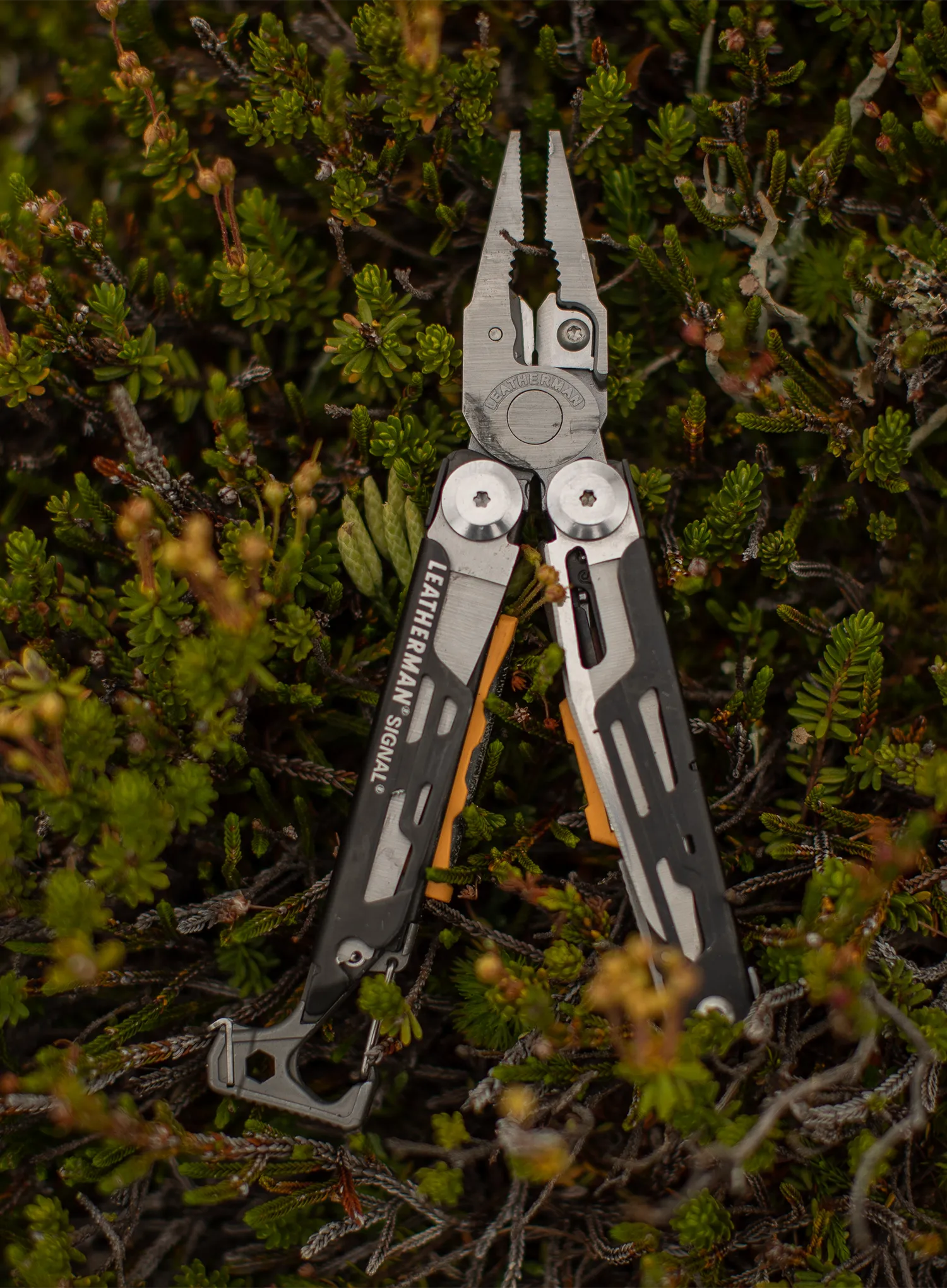 Unealta multifunctionala Leatherman Signal - stainless