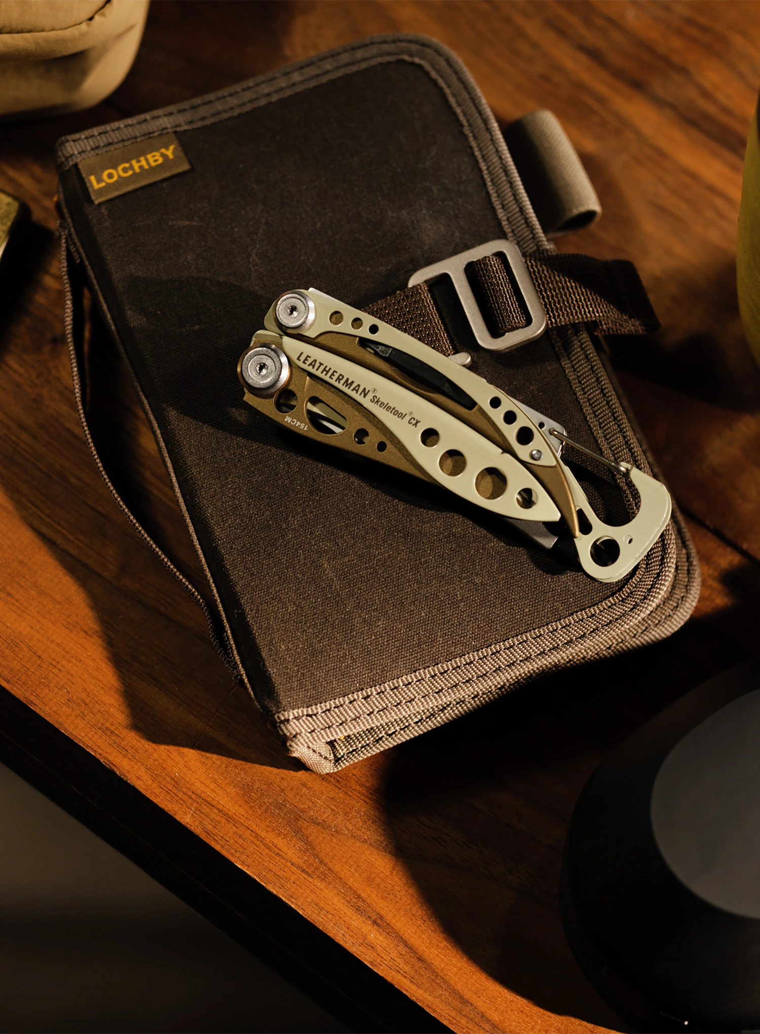 Unealta multifunctionala Leatherman Skeletool Cx - sandstorm