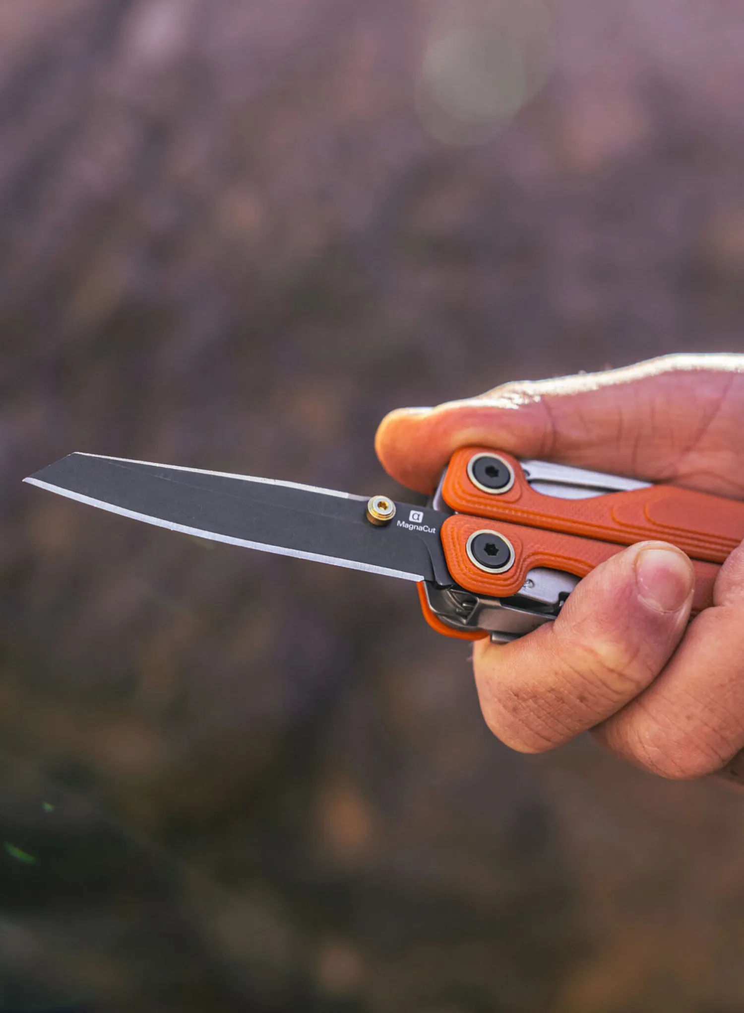 Unealta multifunctionala Leatherman Wave Alpha - canyonland