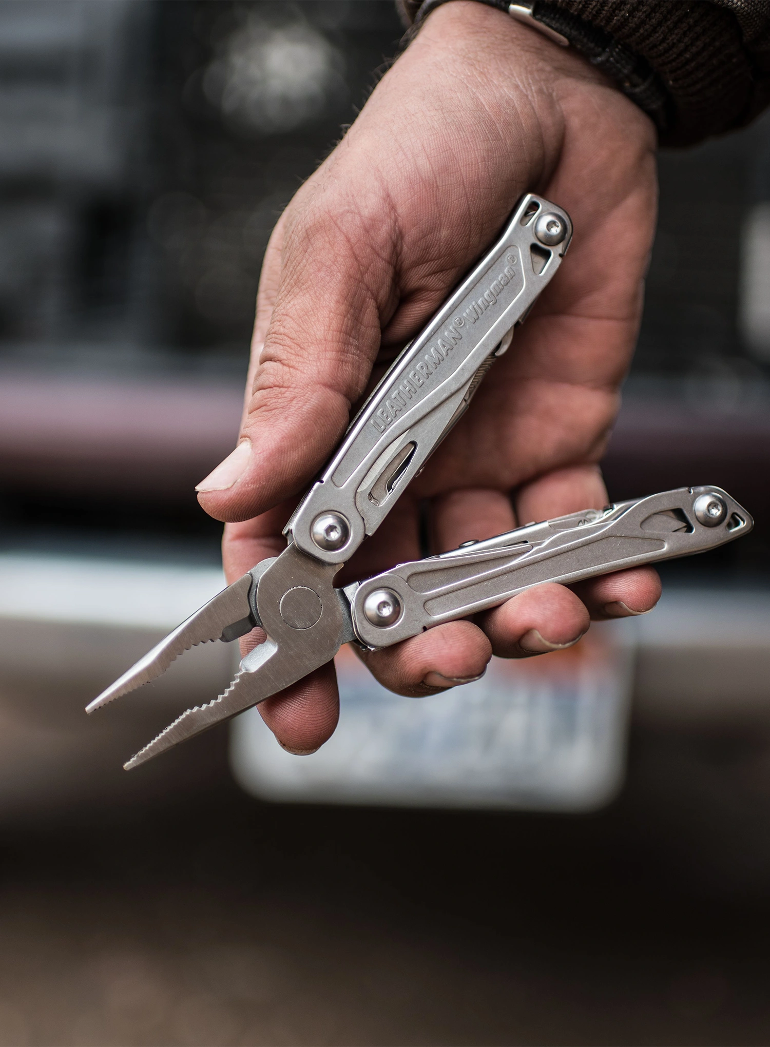 Unealta multifunctionala Leatherman Wingman - stainless
