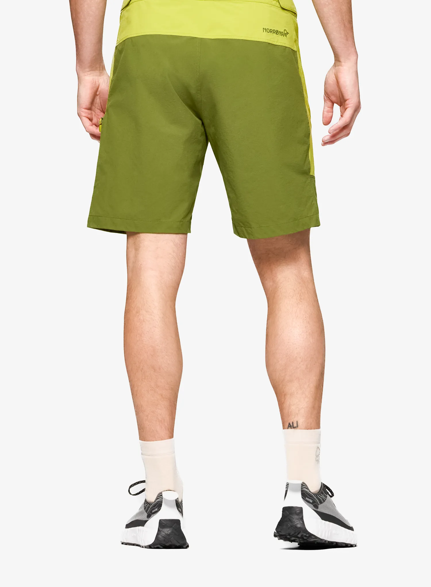 Pantaloni scurti barbati Norrona Femund Flex1 Light Shorts - golden lime/pesto