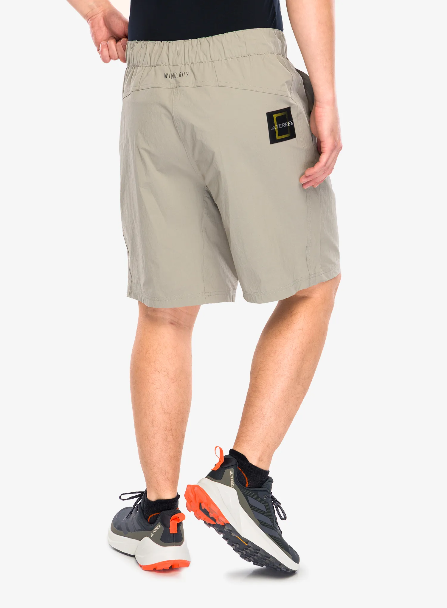 Pantaloni scurti drumetie adidas TERREX National Geographic WIND.RDY Shorts - putty beige