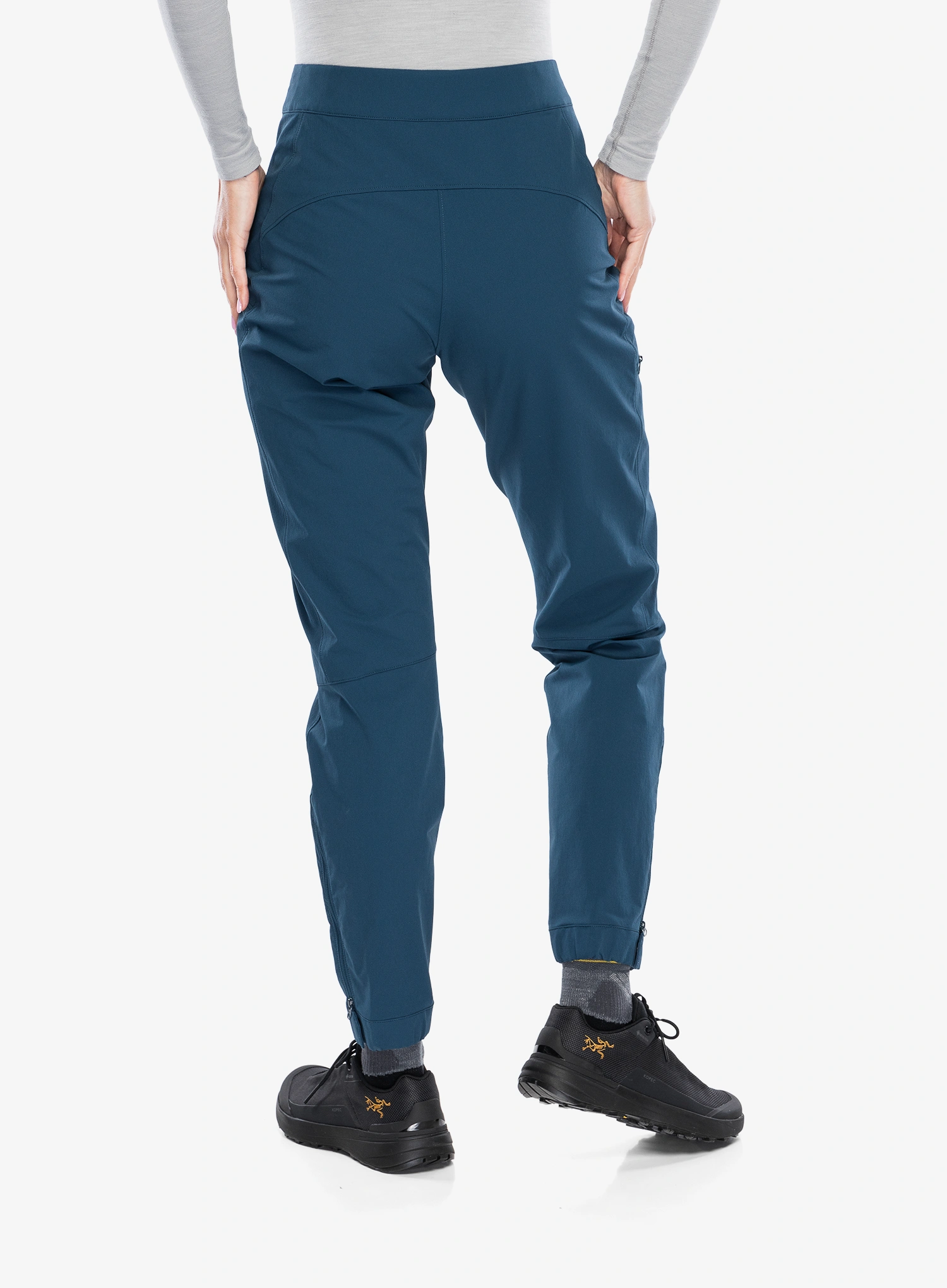Pantaloni softshell femei Arcteryx Gamma Tapered Pant - nightscape