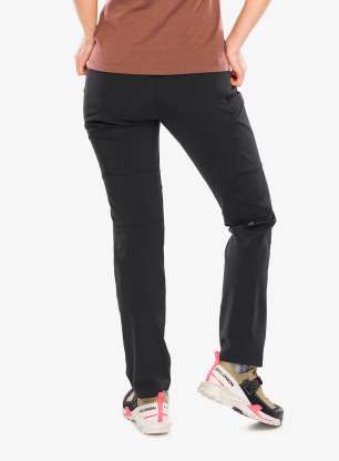 Pantaloni drumetie femei Mammut Runbold IV Pants - black