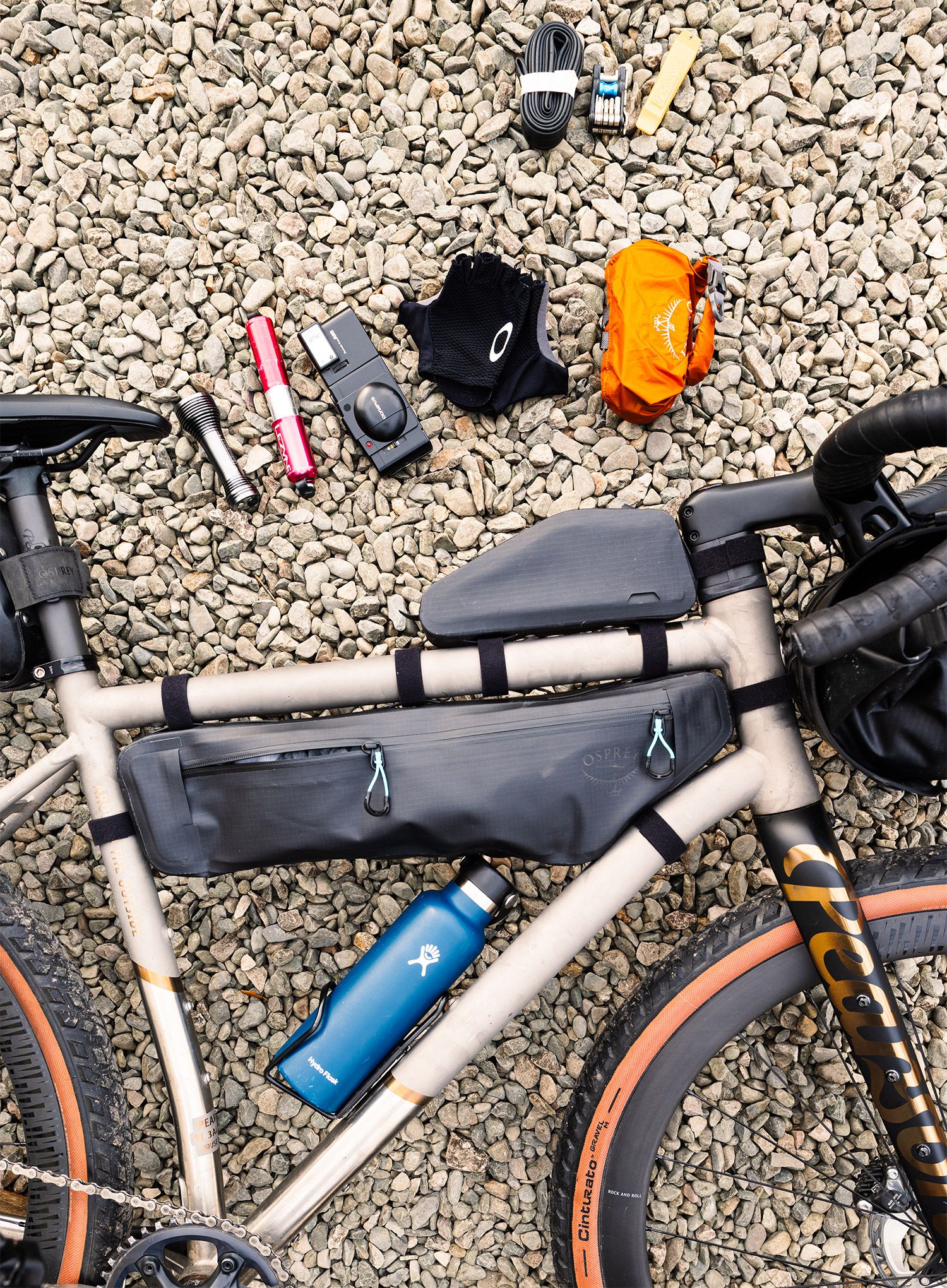 Geanta pe cadru Osprey Escapist Frame Bag L - black