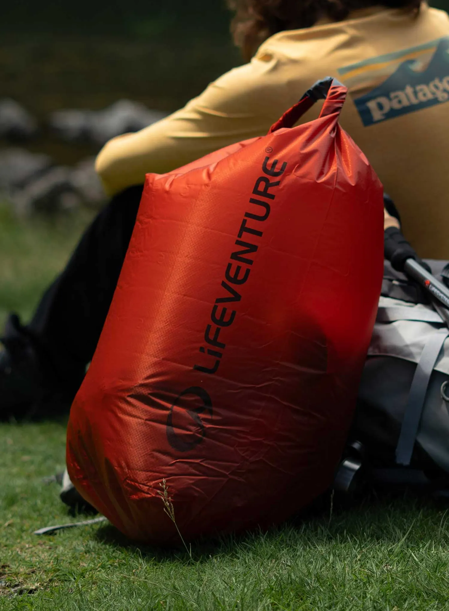 Geanta impermeabila Lifeventure Ultralight Dry Bag 35 l - rust